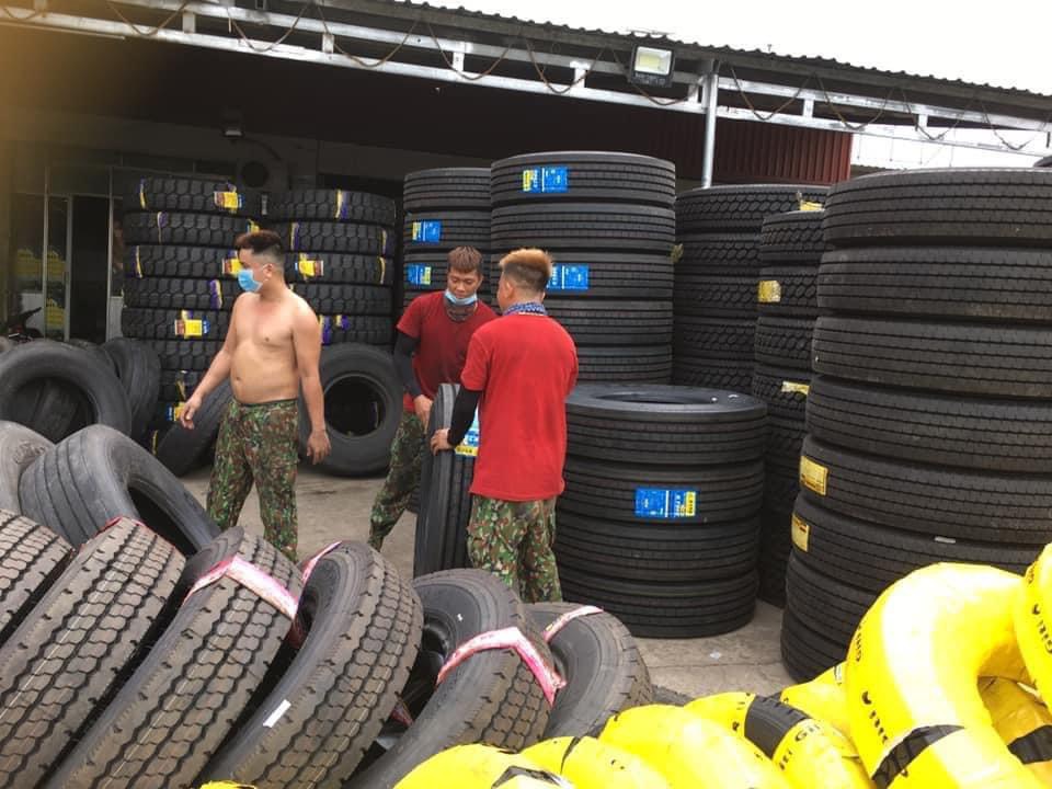 THAY LỐP XE Ô TÔ CÓ CẦN ĐÚNG KĨ THUẬT KHÔNG?